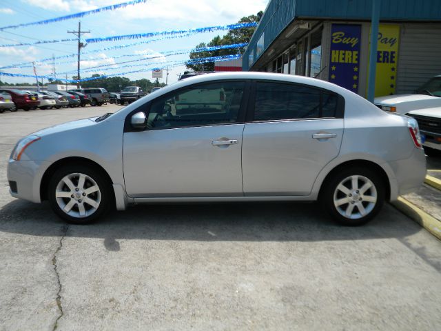 Nissan Sentra SLT Heavy DUTY Sedan