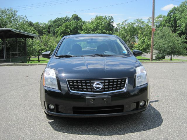 Nissan Sentra SLT Heavy DUTY Sedan