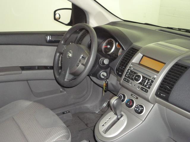 Nissan Sentra 2008 photo 11