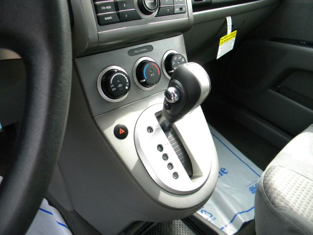 Nissan Sentra 2008 photo 11