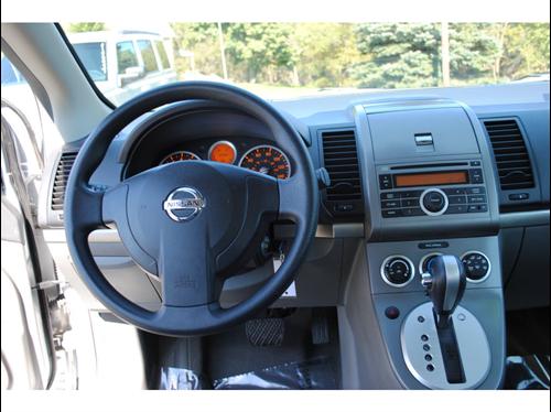 Nissan Sentra 2009 photo 3