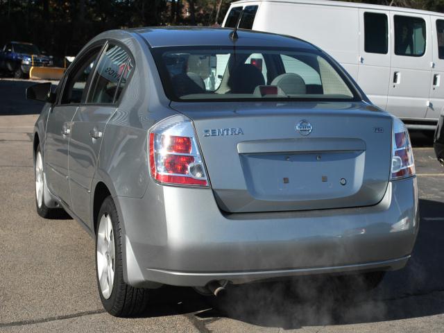 Nissan Sentra 2009 photo 1