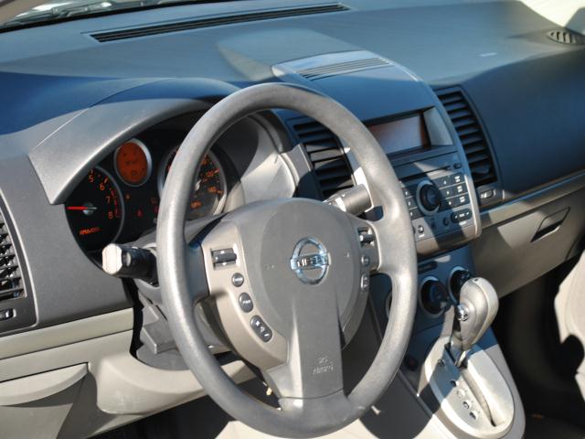 Nissan Sentra 2009 photo 2