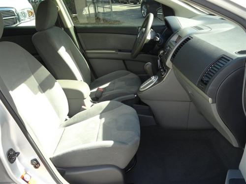 Nissan Sentra 2009 photo 4