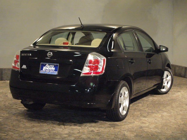 Nissan Sentra 2009 photo 1
