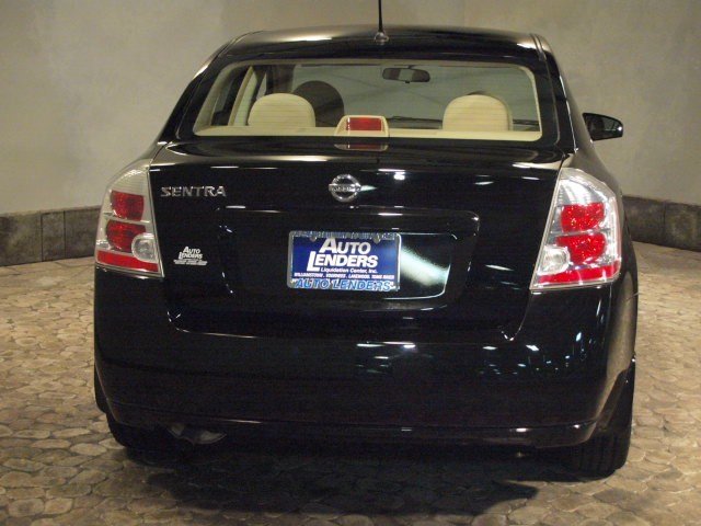 Nissan Sentra 2009 photo 2