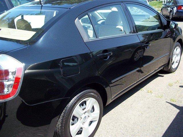 Nissan Sentra 2009 photo 3