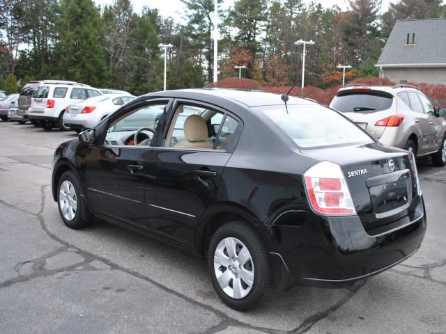 Nissan Sentra 2009 photo 3