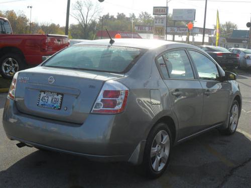 Nissan Sentra 2009 photo 4