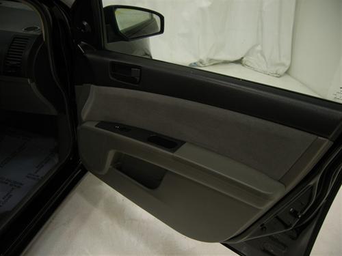 Nissan Sentra 2009 photo 2