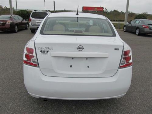 Nissan Sentra 2009 photo 4