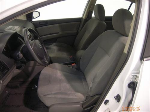 Nissan Sentra 2009 photo 2