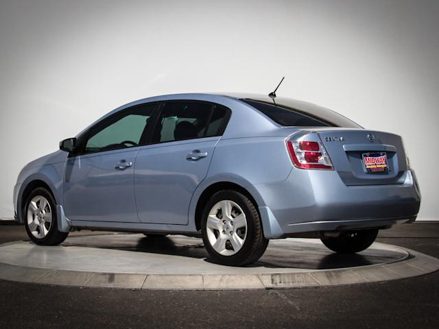 Nissan Sentra 2009 photo 1