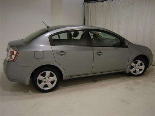 Nissan Sentra 2009 photo 1