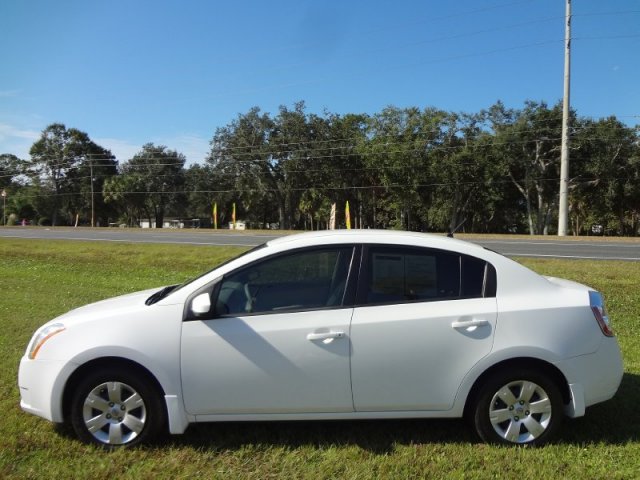 Nissan Sentra 2009 photo 3