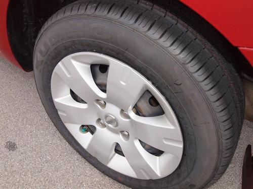 Nissan Sentra 2009 photo 3