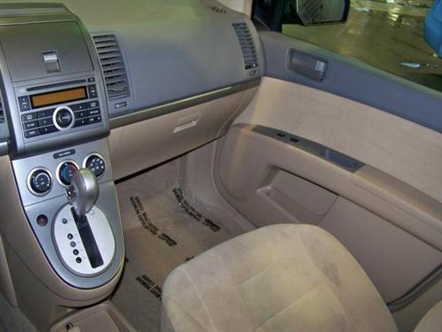 Nissan Sentra 2009 photo 2