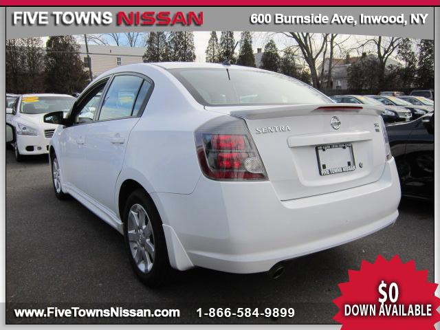 Nissan Sentra 2009 photo 1