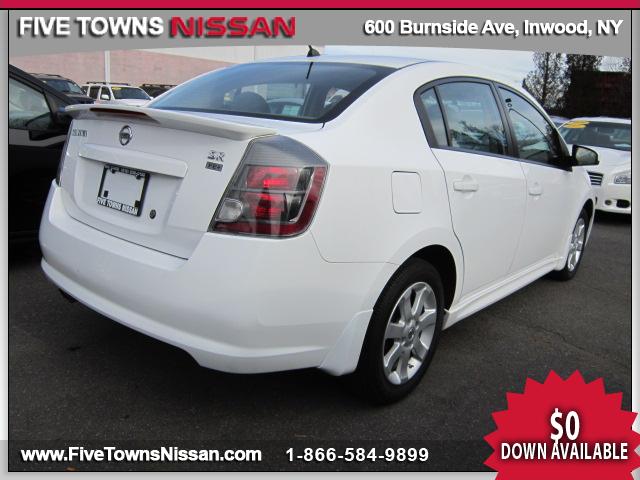 Nissan Sentra 2009 photo 2