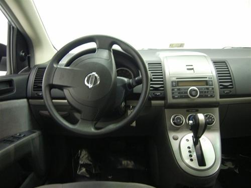 Nissan Sentra 2009 photo 3