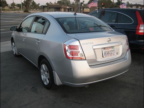 Nissan Sentra 2009 photo 3