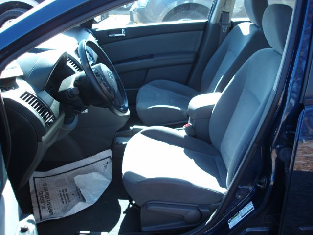 Nissan Sentra 2009 photo 2