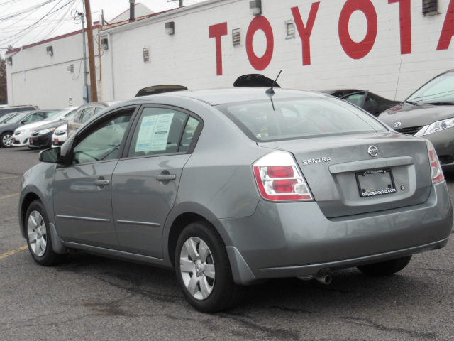 Nissan Sentra 2009 photo 2
