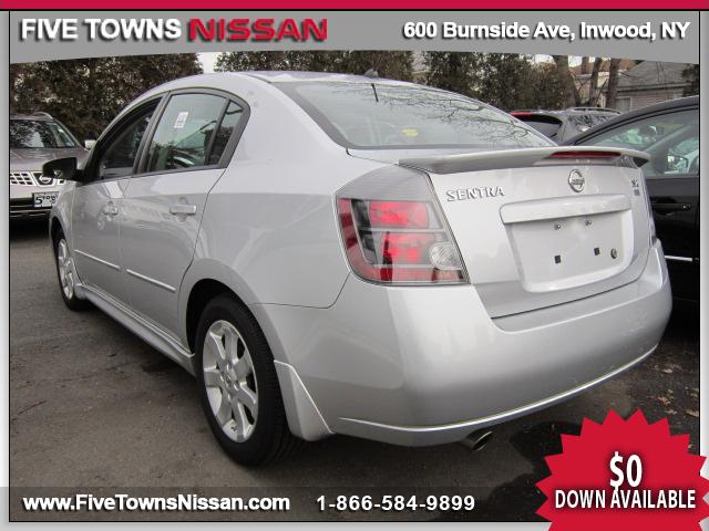 Nissan Sentra 2009 photo 4
