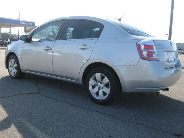 Nissan Sentra 2009 photo 1