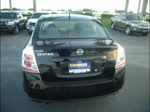 Nissan Sentra 2009 photo 3