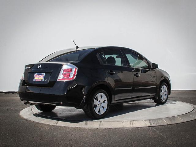 Nissan Sentra 2009 photo 3