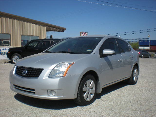 Nissan Sentra 2009 photo 2