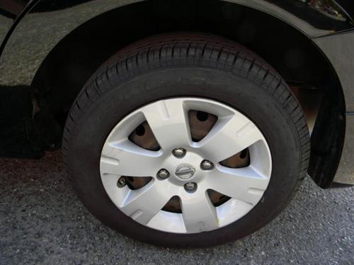 Nissan Sentra 2009 photo 2