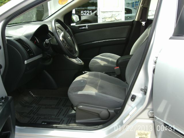 Nissan Sentra 2009 photo 1