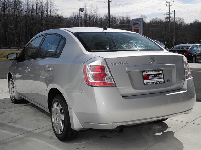 Nissan Sentra 2009 photo 1
