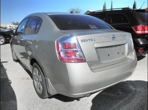 Nissan Sentra 2009 photo 4