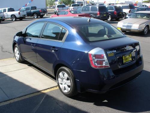 Nissan Sentra 2009 photo 4
