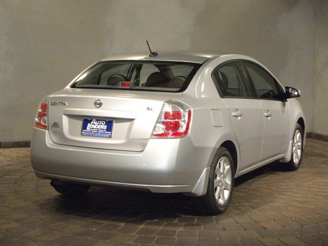 Nissan Sentra 2009 photo 4
