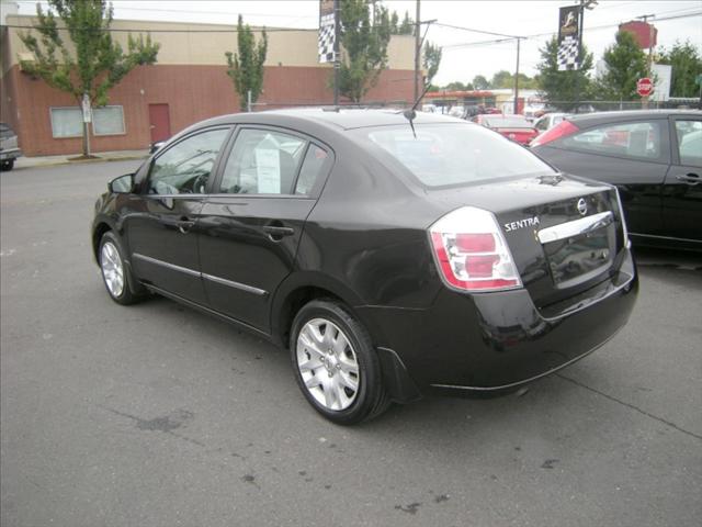 Nissan Sentra 2010 photo 2