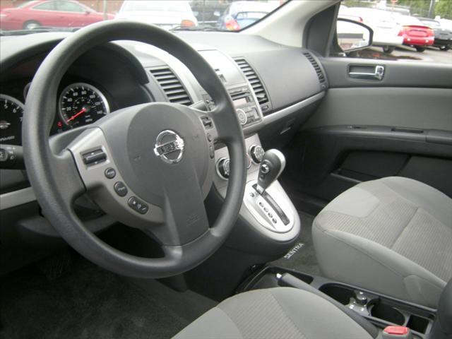 Nissan Sentra 2010 photo 3