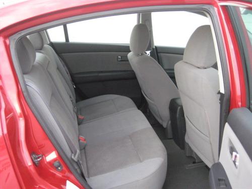Nissan Sentra 2010 photo 1