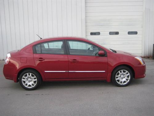 Nissan Sentra 2010 photo 2