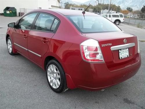 Nissan Sentra 2010 photo 2
