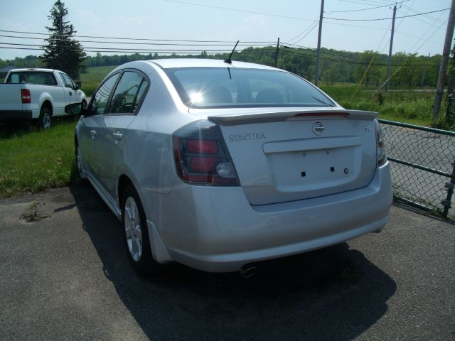 Nissan Sentra SLT Heavy DUTY Sedan