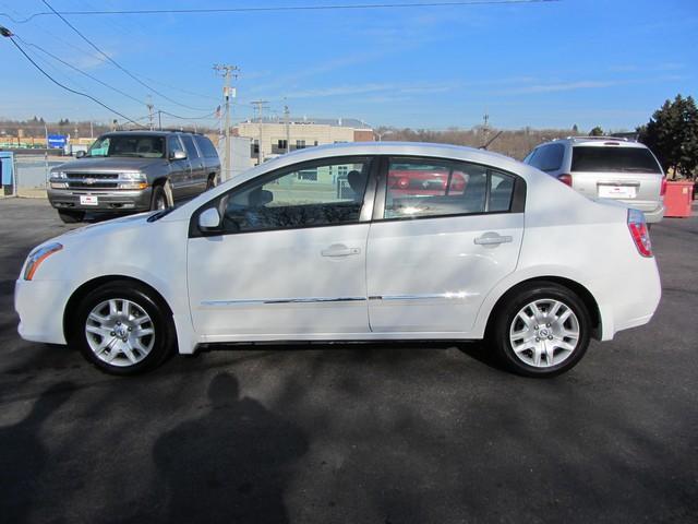 Nissan Sentra XR Sedan