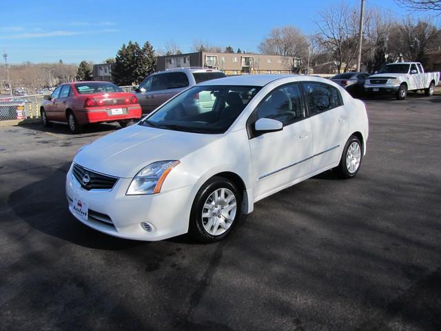 Nissan Sentra 2010 photo 1