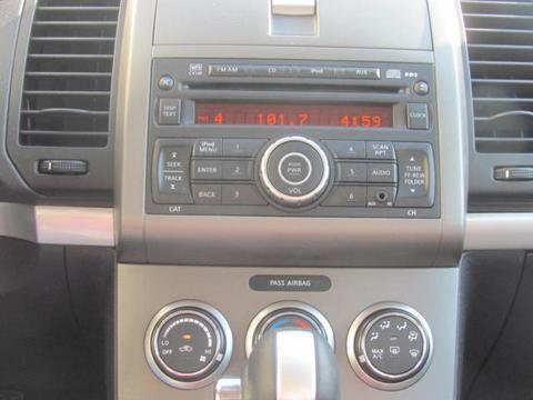 Nissan Sentra 2010 photo 1