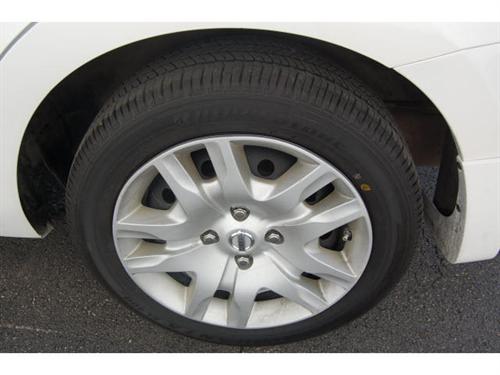 Nissan Sentra 2010 photo 4