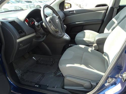 Nissan Sentra 2010 photo 4