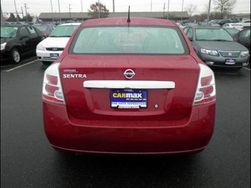 Nissan Sentra 2010 photo 1